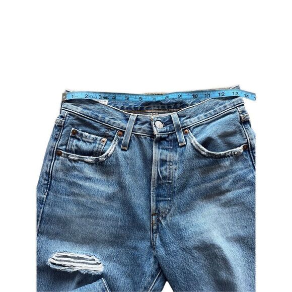 Levi’s cropped jeans women’s 25X21.5 - Picture 2 of 10